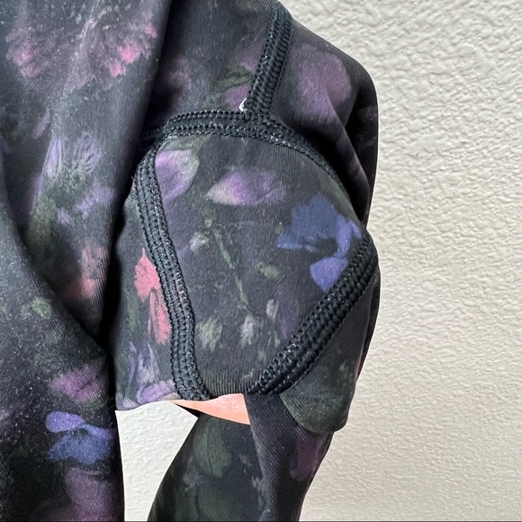 Lululemon- Train Times Crop 17” In Frozen Flourish Multi- 4 - Picture 11 of 11